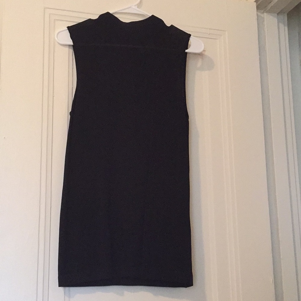 MUST GO Reiss black sleeveless  turtleneck, NWOT